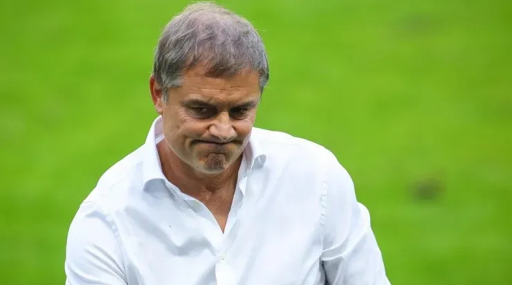 Aguirre: terá que cortar 2 gringos de jogo com Flamengo (Foto: Pedro H. Tesch/AGIF)