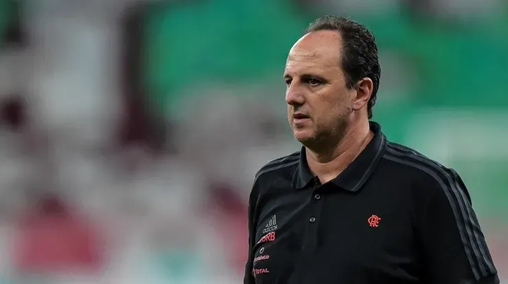 Ceni está livre no mercado. (Foto: Thiago Ribeiro/AGIF)