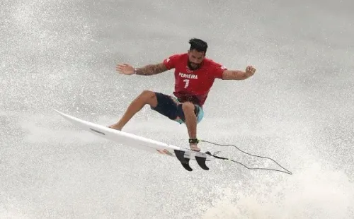 Ítalo Ferreira é o primeiro campeão olímpico da história do surfe. Foto: Getty Images