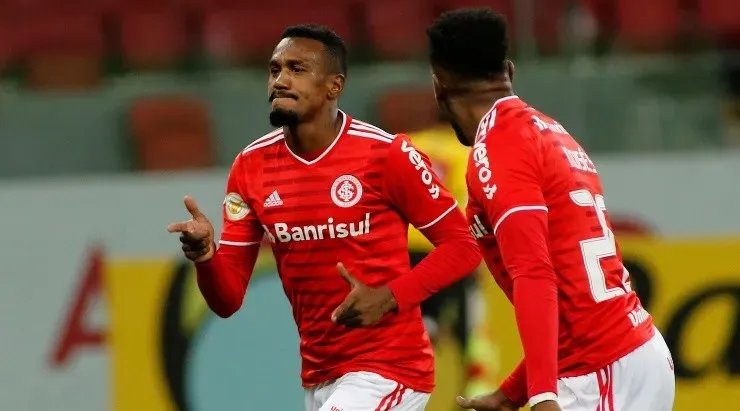 Jogadores do Internacional comemoram gol (Foto: Getty Images)