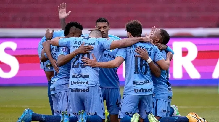 Comemoração dos jogadores do Grêmio (Foto: Getty Images)