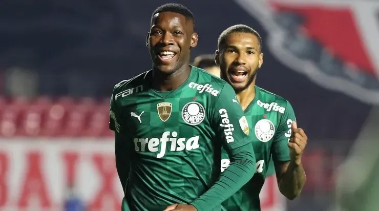 Patrick de Paula comemora o gol marcado no Morumbi (Foto: Getty Images)