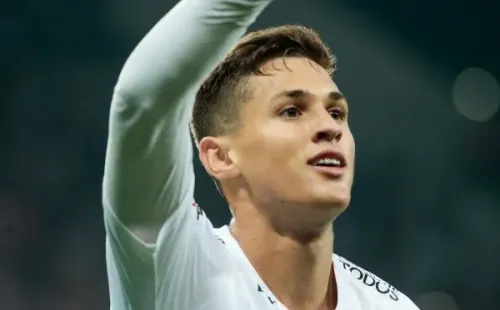 Empréstimo de Vital à Grécia vai aliviar a folha no Corinthians em R$ 2,5 milhões até junho (Foto:Marcello Zambrana/AGIF)