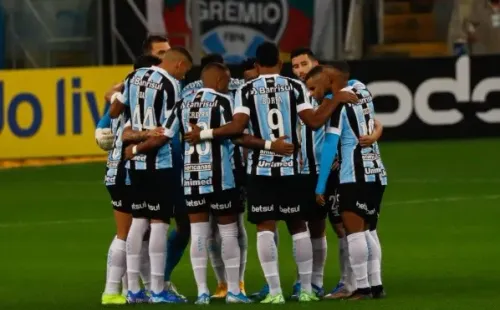 Grêmio em campo pelo Brasileirão. (Foto: Maxi Franzoi/AGIF)