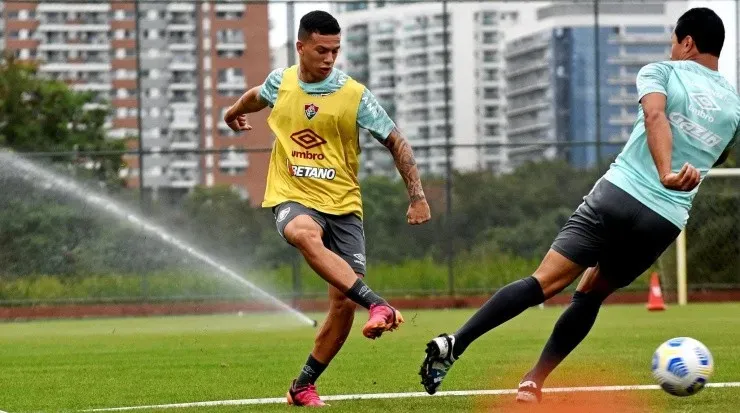 Marlon: pode pintar no time (FOTO: MAILSON SANTANA/FLUMINENSE FC/DIVULGAÇÃO)