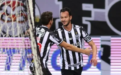 Zagueiro tem contrato expirando no Galo em dezembro e já pode assinar pré-acordo com outra equipe (Foto: Fernando Moreno/AGIF)
