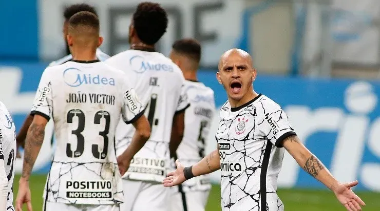 Jogadores do Corinthians, em partida contra o Grêmio (Foto: Getty Images)
