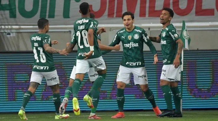 Comemoração dos jogadores do Palmeiras (Foto: Getty Images)