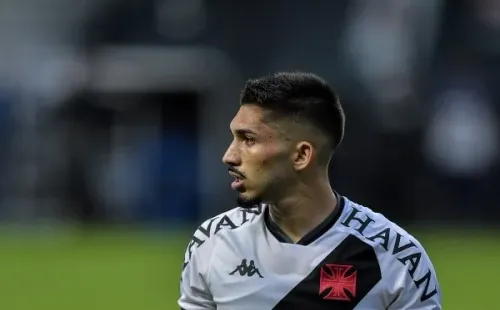 Diniz é grande entusiasta de Andrey e pediu volante quando dirigia o Santos (Foto:Thiago Ribeiro/AGIF)