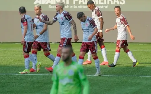 Flamengo na vitória sobre o Palmeiras. (Foto: Marcello Zambrana/AGIF)