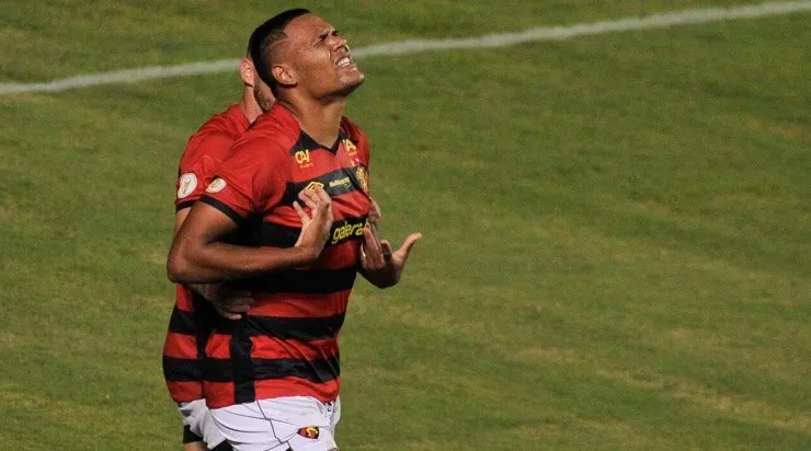 Comemoração dos jogadores do Sport (Foto: Jhony Pinho/AGIF)