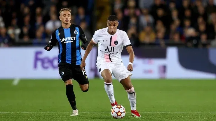 Francês formou trio com Messi e Neymar na estreia da Champions (Foto: Lars Baron/Getty Images/Bélgica)
