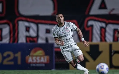 Corinthains em campo. (Foto: Heber Gomes/AGIF)