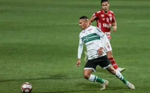 No Coritiba de Gustavo Morínigo, Igor acabou perdendo espaço para o piá Natanael (Foto:Robson Mafra/AGIF)