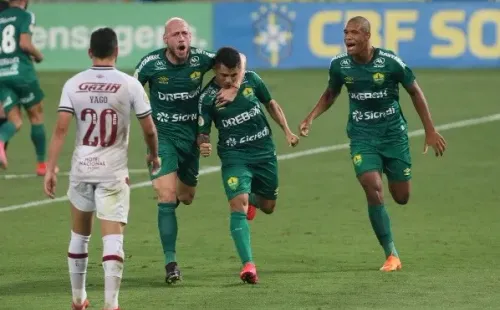 Segundo o camisa 20 das Laranjeiras, gols do adversário foram oriundos de uma bobeira e desatenção