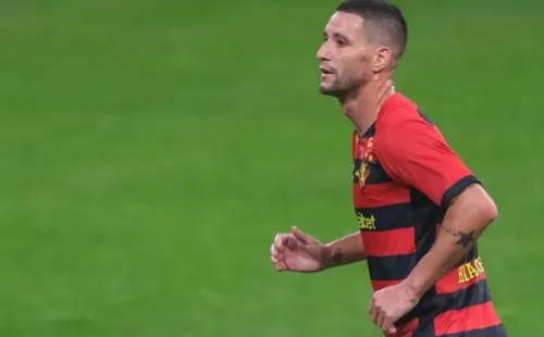 Thiago Neves deixou o Sport “em comum acordo” e fez clube se movimentar atrás de meia (Foto:Marcello Zambrana/AGIF)