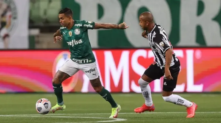 O atacante alviverde sofreu com a marcação do Galo (Foto: Cesar Greco/Palmeiras/Divulgação)
