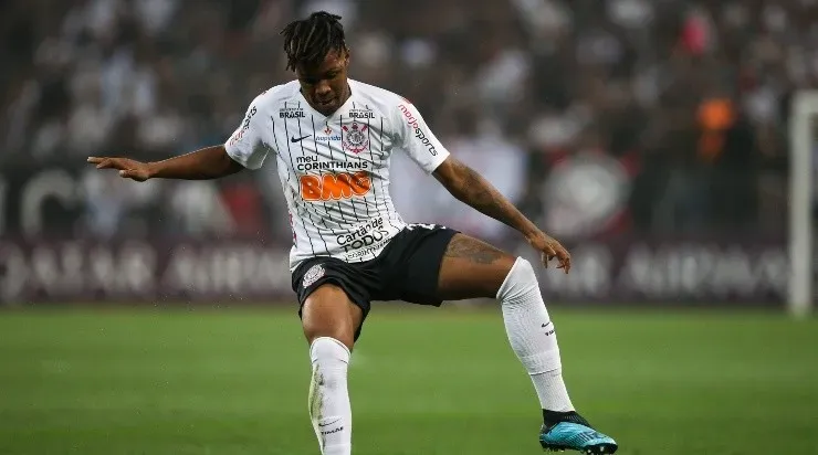 Matheus Jesus, em campo pelo Corinthians (Foto: Getty Images)