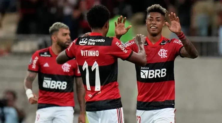 Jogadores do Flamengo comemoram gol (Foto: Getty Images)