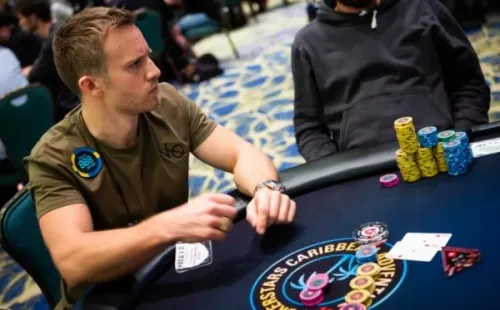 O sueco foi o primeiro eliminado no Main Event da WSOP de 2008 (Foto: Neil Stoddart/PokerStars)