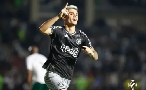 Gabriel Pec é o vice-artilheiro do Vasco na temporada