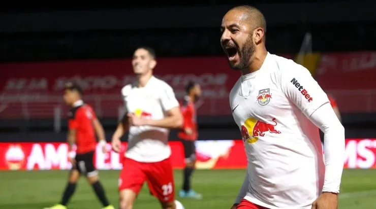 Ytalo comemora gol na partida de ida (Foto: Getty Images)