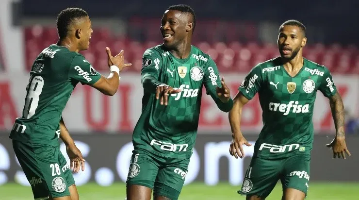 Comemoração dos jogadores do Palmeiras (Foto: Getty Images)