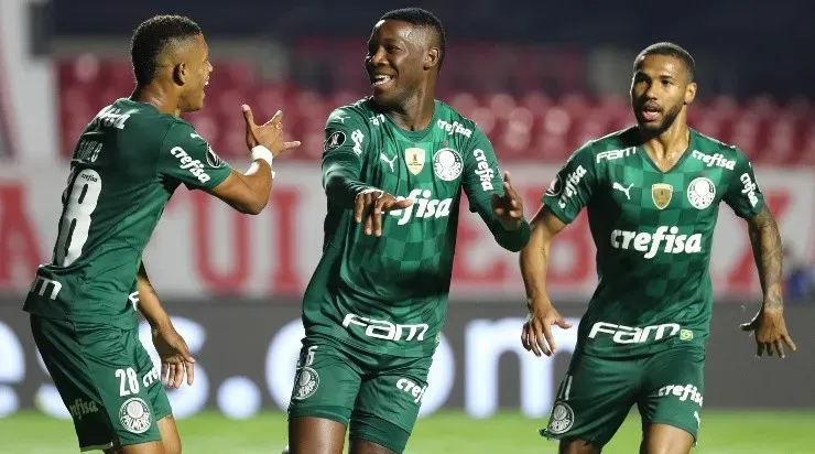 Comemoração dos jogadores do Palmeiras (Foto: Getty Images)