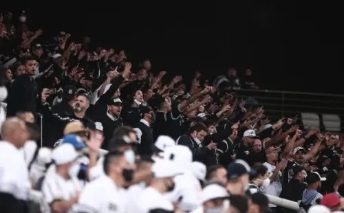 A Fiel voltou para a Neo Química Arena. (Foto: Ettore Chiereguini/AGIF)