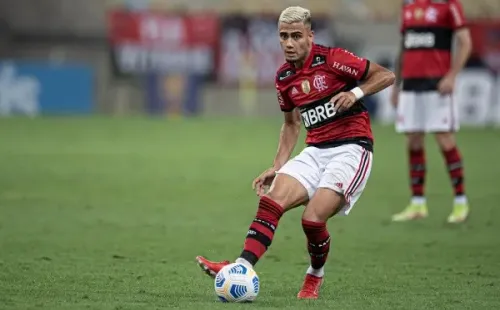 RJ - Rio de Janeiro - 19/09/2021 - BRASILEIRO A 2021, FLAMENGO X GREMIO - Andreas Pereira jogador do Flamengo durante partida contra o Gremio no estadio Maracana pelo campeonato Brasileiro A 2021. Foto: Jorge Rodrigues/AGIF