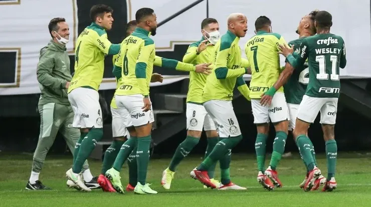 Comemoração dos jogadores do Palmeiras (Foto: Getty Images)