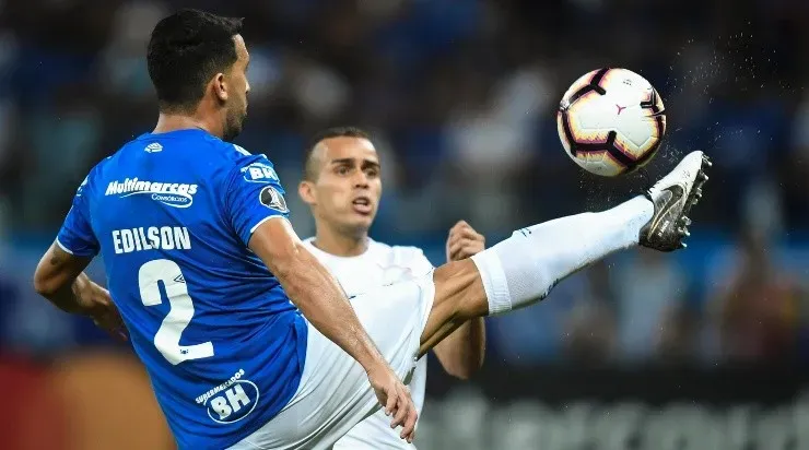 Edílson, ex-lateral-direito do Cruzeiro (Foto: Getty Images)