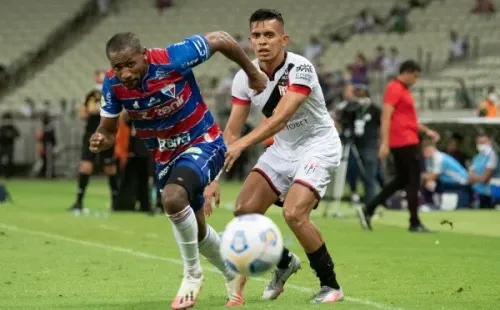 Fortaleza em campo pelo Brasileirão. (Foto: Kely Pereira/AGIF)