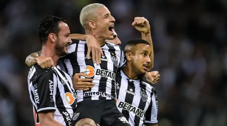 Jogadores do Atlético-MG comemoram gol diante do Fortaleza (Foto: Getty Images)
