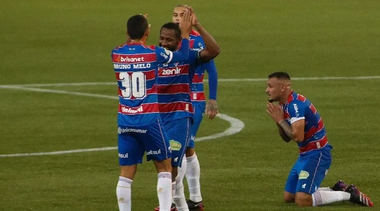 Jogadores do Fortaleza comemoram gol (Foto: Getty Images)