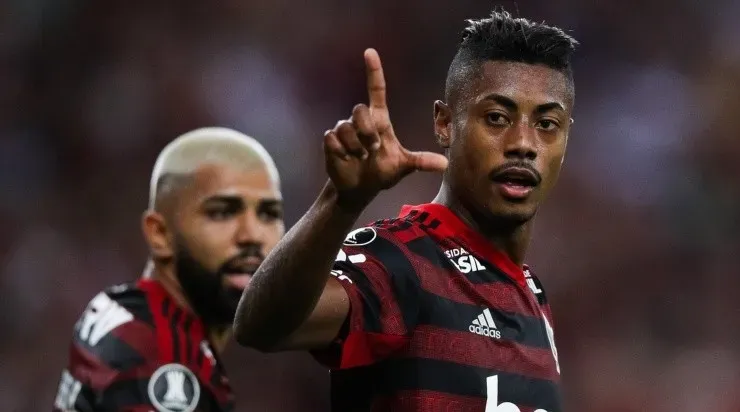 Gabriel e Bruno Henrique têm problemas de lesão (Foto: Getty Images)