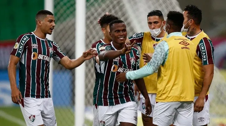 Jogadores do Fluminense comemoram gol (Foto: Getty Images)