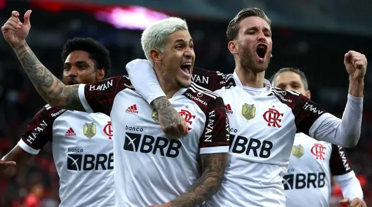 Comemoração dos jogadores do Flamengo (Foto: Getty Images)