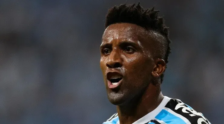 Cortez, lateral-esquerdo do Grêmio (Foto: Getty Images)