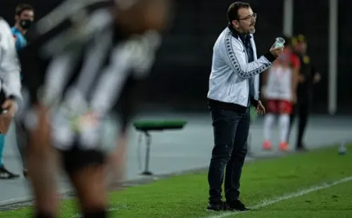 Enderson Moreira diz que cada jogo é um jogo