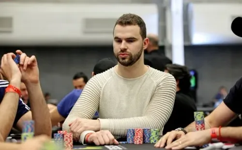 Renan Bruschi durante etapa do BSOP (Foto: Divulgação BSOP)