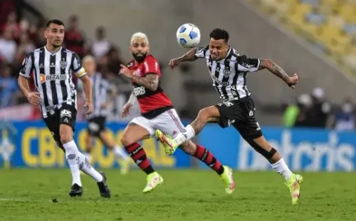 RJ - Rio de Janeiro - 30/10/2021 - BRASILEIRO A 2021, FLAMENGO X ATLETICO-MG - Allan jogador do Atletico-MG durante partida contra o Flamengo no estadio Maracana pelo campeonato Brasileiro A 2021. Foto: Thiago Ribeiro/AGIF
