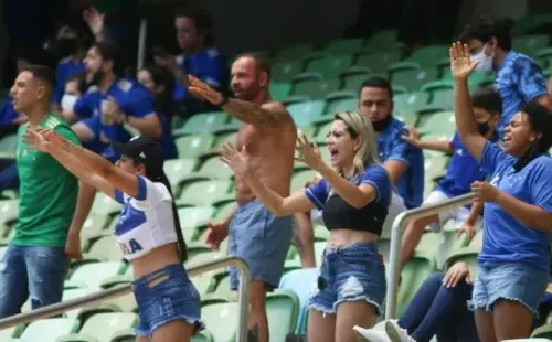 MG - Belo Horizonte - 03/10/2021 - BRASILEIRO B 2021 CRUZEIRO X BRASIL DE PELOTAS - Torcida do Cruzeiro durante partida contra Brasil de Pelotas no estadio Mineirao pelo campeonato Brasileiro B 2021. Foto: Fernando Moreno/AGIF