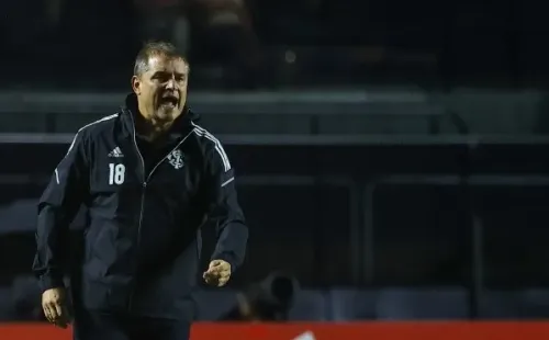 Aguirre já pensa no Gre-Nal e projeta grande duelo