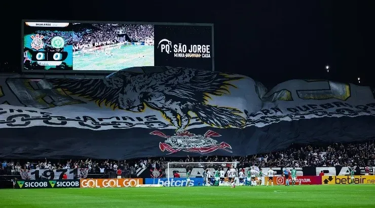 Torcida do Corinthians lotou a Neo Química Arena (Foto: Marcello Zambrana/AGIF)