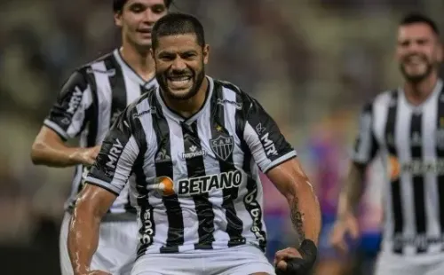 Hulk poderá comemorar um gol com o Mineirão lotado pela primeira vez desde que chegou ao Atlético-MG (Foto: AGIF)