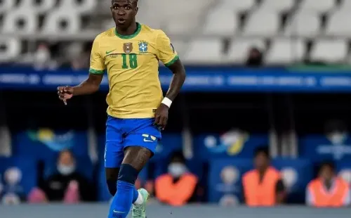 Foto: Thiago Ribeiro/AGIF – Vinícius foi convocado para a Seleção Brasileira