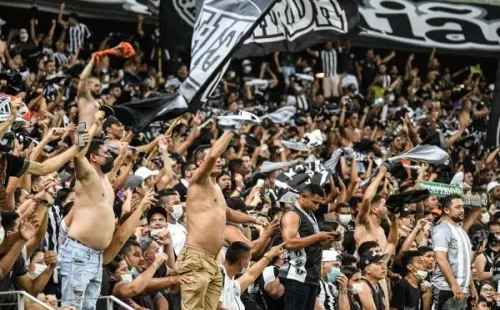 Foto: (Kely Pereira/AGIF) - Contra o Cuiabá, o Ceará registrou o maior público no Castelão da temporada, com 21.735 torcedores