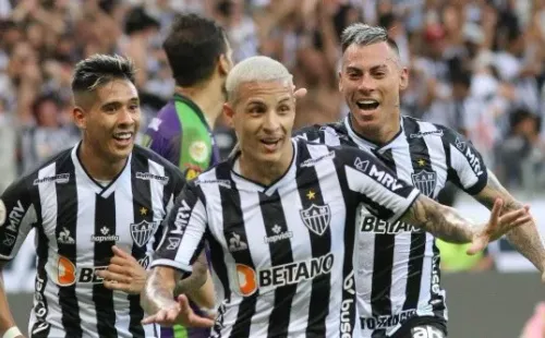 MG - Belo Horizonte - 07/11/2021 - BRASILEIRO A 2021 - ATLETICO-MG X AMERICA-MG - Guilherme Arana jogador do Atletico-MG comemora seu gol durante partida contra o America-MG no estadio Mineirao pelo campeonato Brasileiro A 2021. Foto: Fernando Moreno/AGIF
