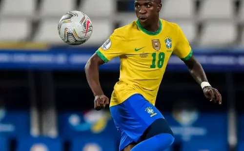 Foto: Thiago Ribeiro/AGIF – Vinícius Júnior foi citado por Tite em coletiva